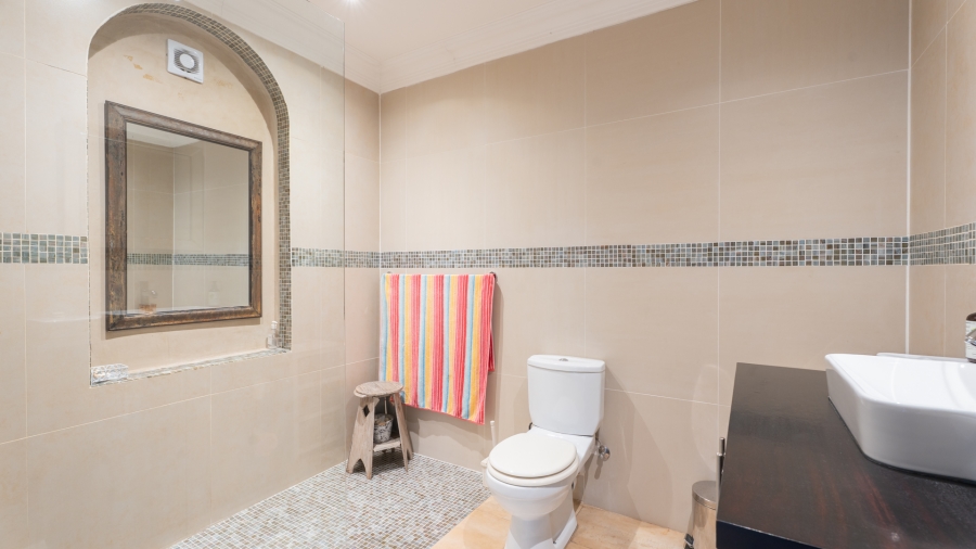 4 Bedroom Property for Sale in Claremont Upper Western Cape